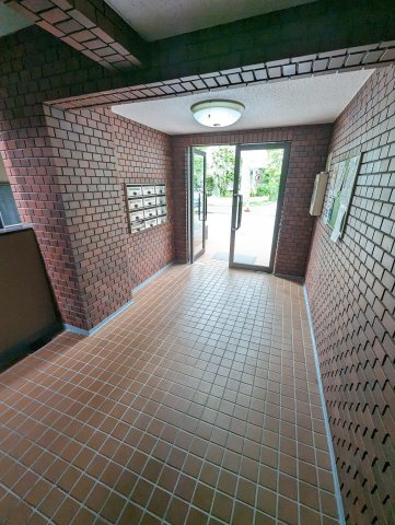 所沢市寿町の賃貸マンションのロビー