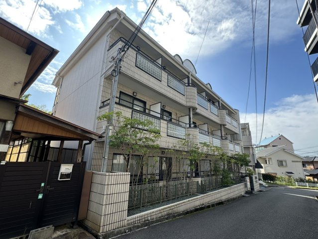 みつがらすの外観