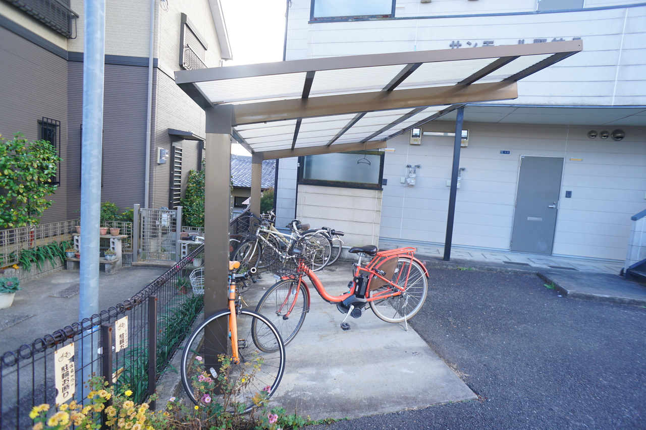 サンモール野神Ⅱの駐車場
