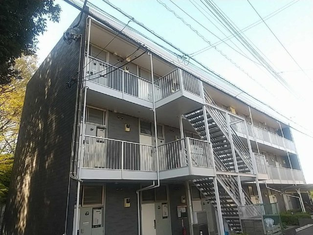 レオパレス峰の坂の外観