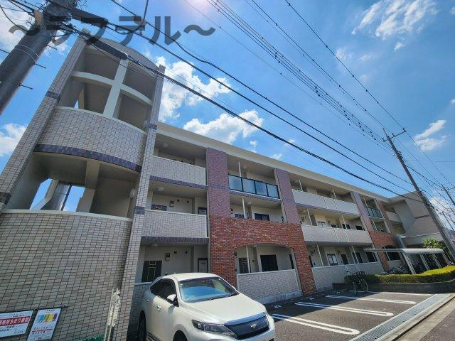オネスティ　ユー　カレントの外観