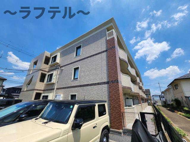 オネスティ　ユー　カレントの周辺