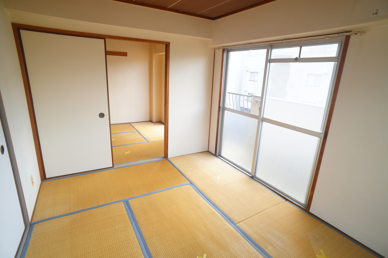 ハイツ上村の和室