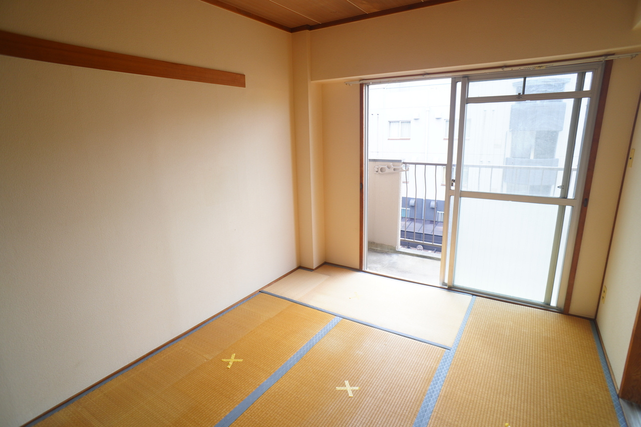 ハイツ上村の和室