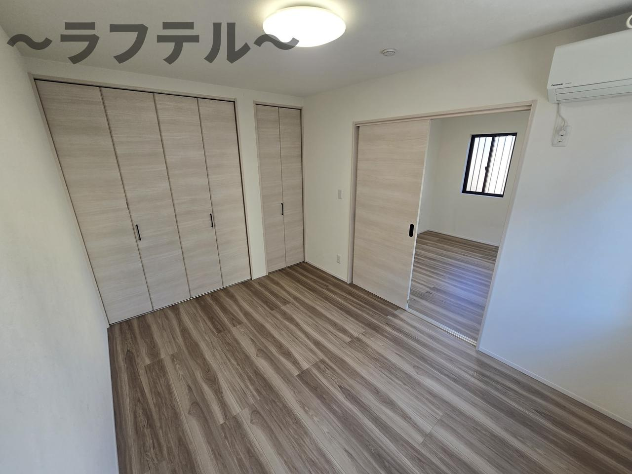 入間市黒須２丁目のアパートの洋室