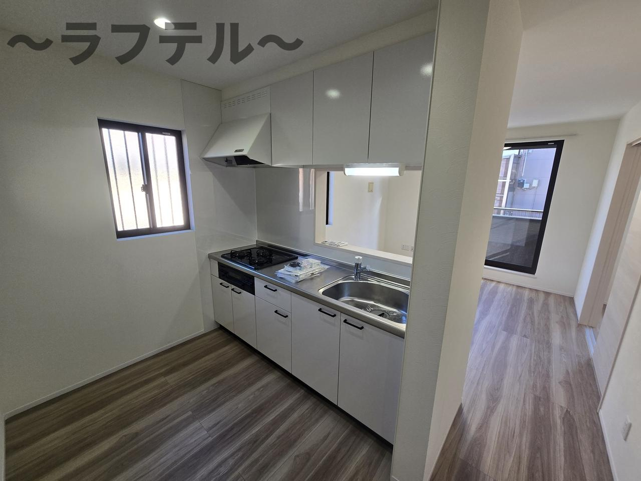 入間市黒須２丁目のアパートのキッチン