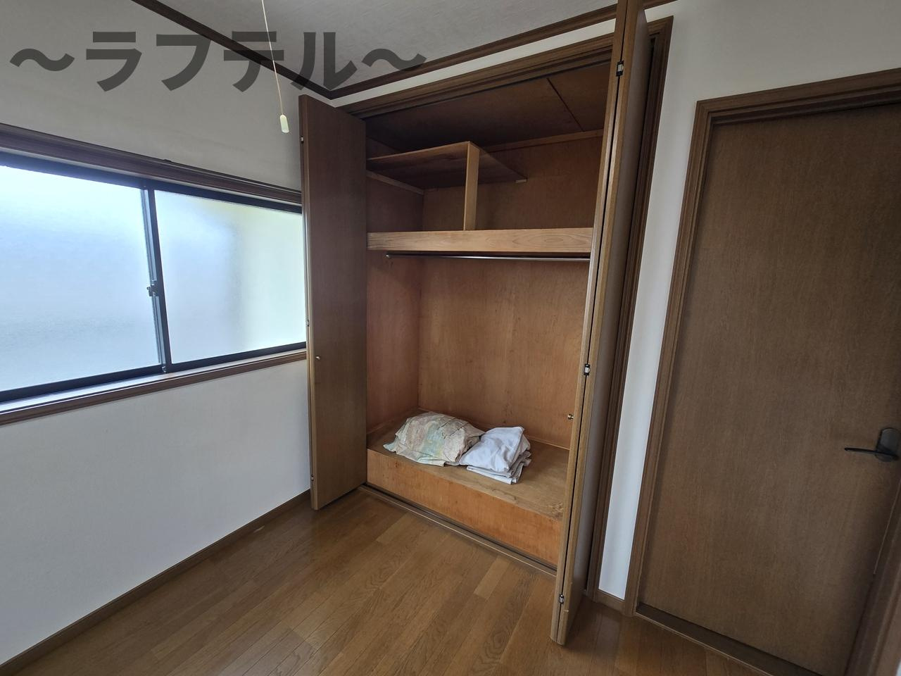 牛沼岩田邸貸家の内装
