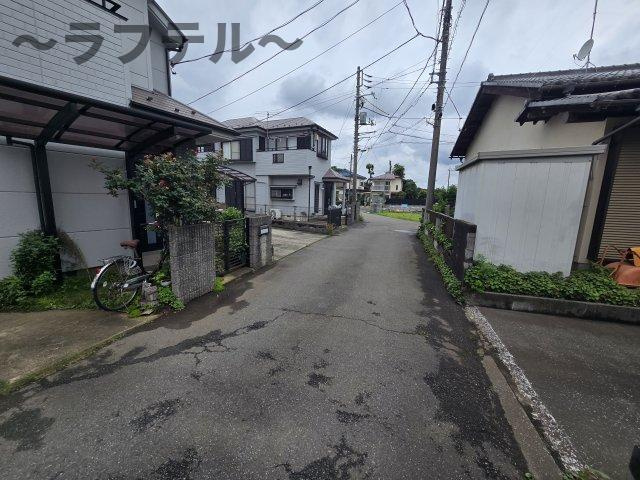 牛沼岩田邸貸家の周辺
