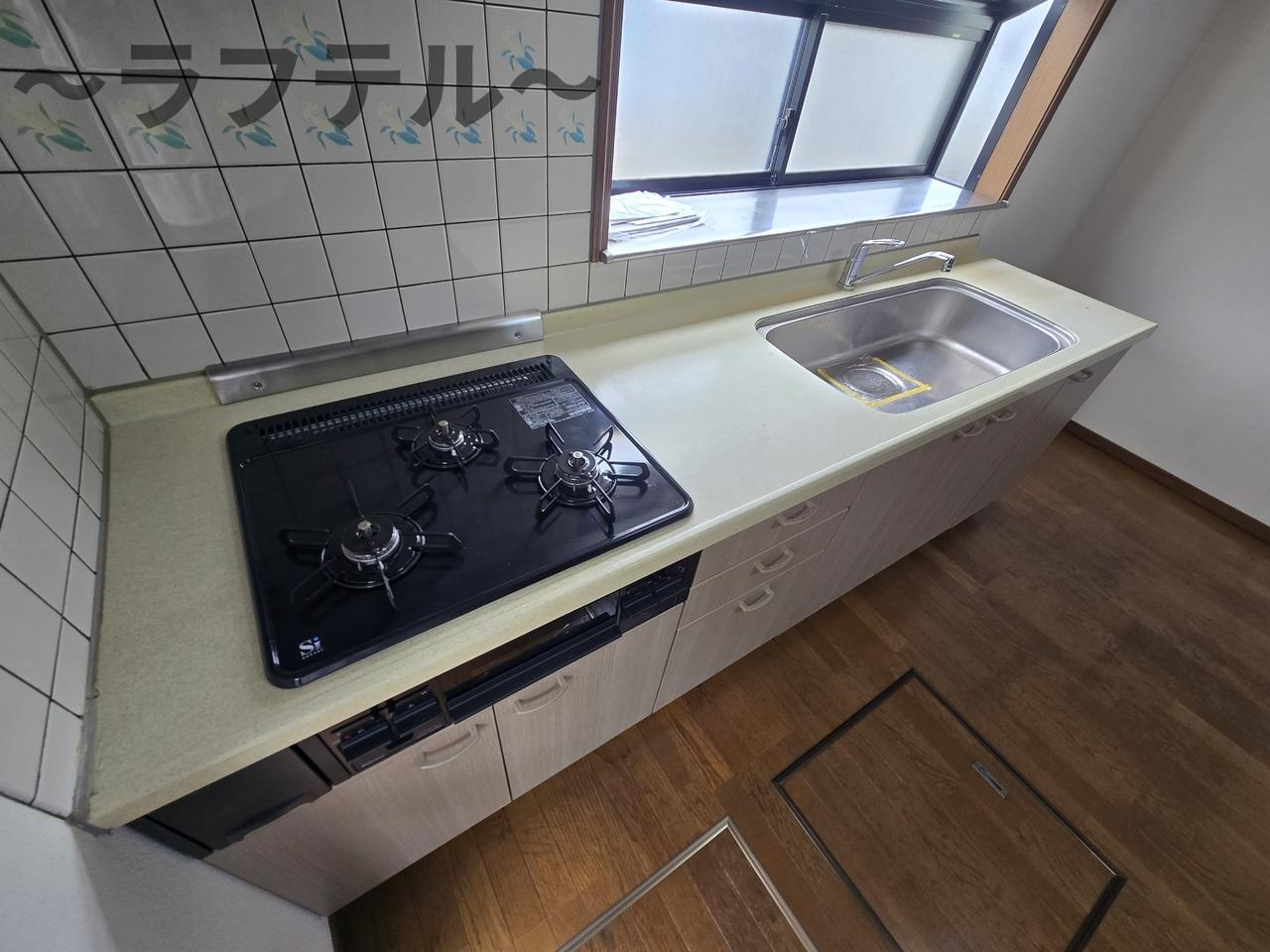 牛沼岩田邸貸家のキッチン