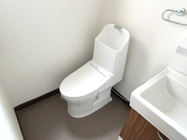 瀬ケ崎戸建のトイレ