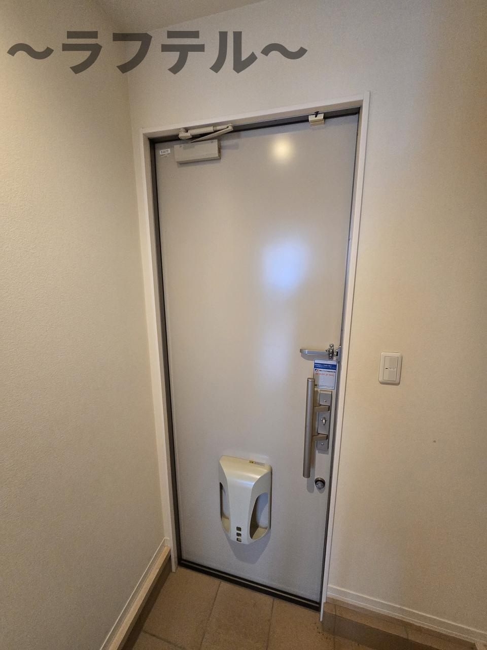 ＳＯＬＥＩＬ新所沢の玄関