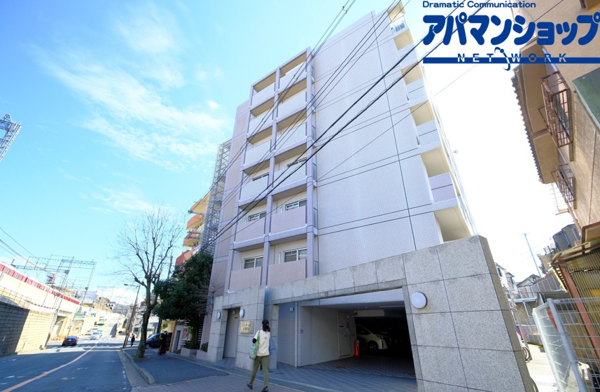 シティホームズ生駒駅前の外観
