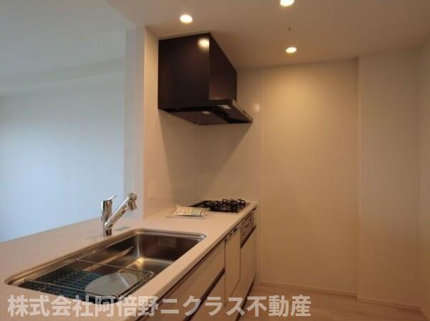 サンクレイドル天王寺のキッチン|内装は別部屋の参考写真です。