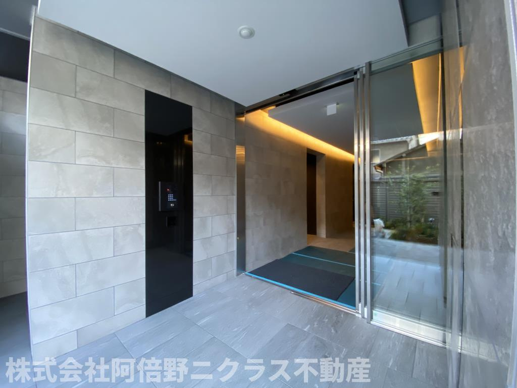 セファ上本町のエントランス