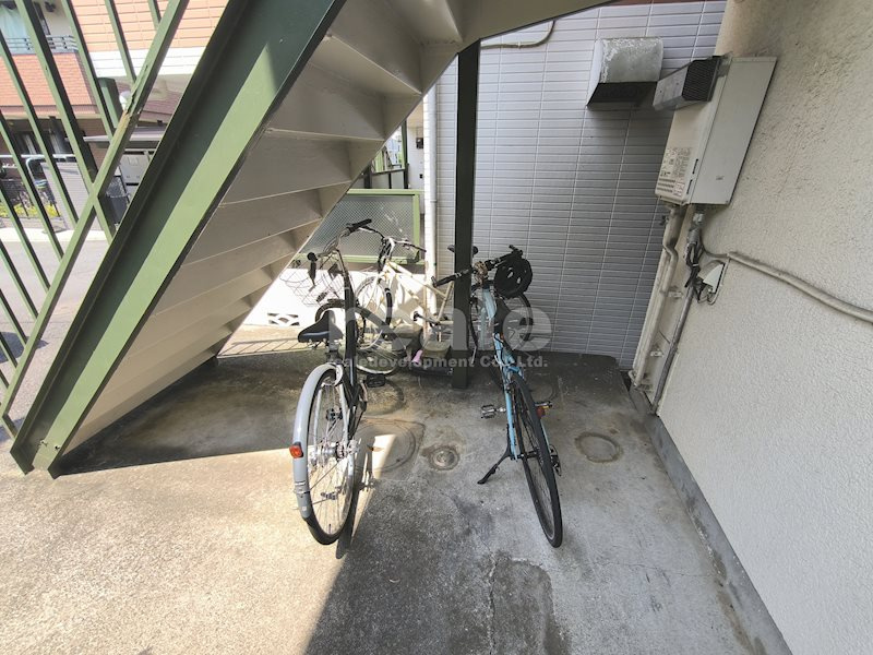 三鷹市井の頭１丁目のアパートのその他共用部分