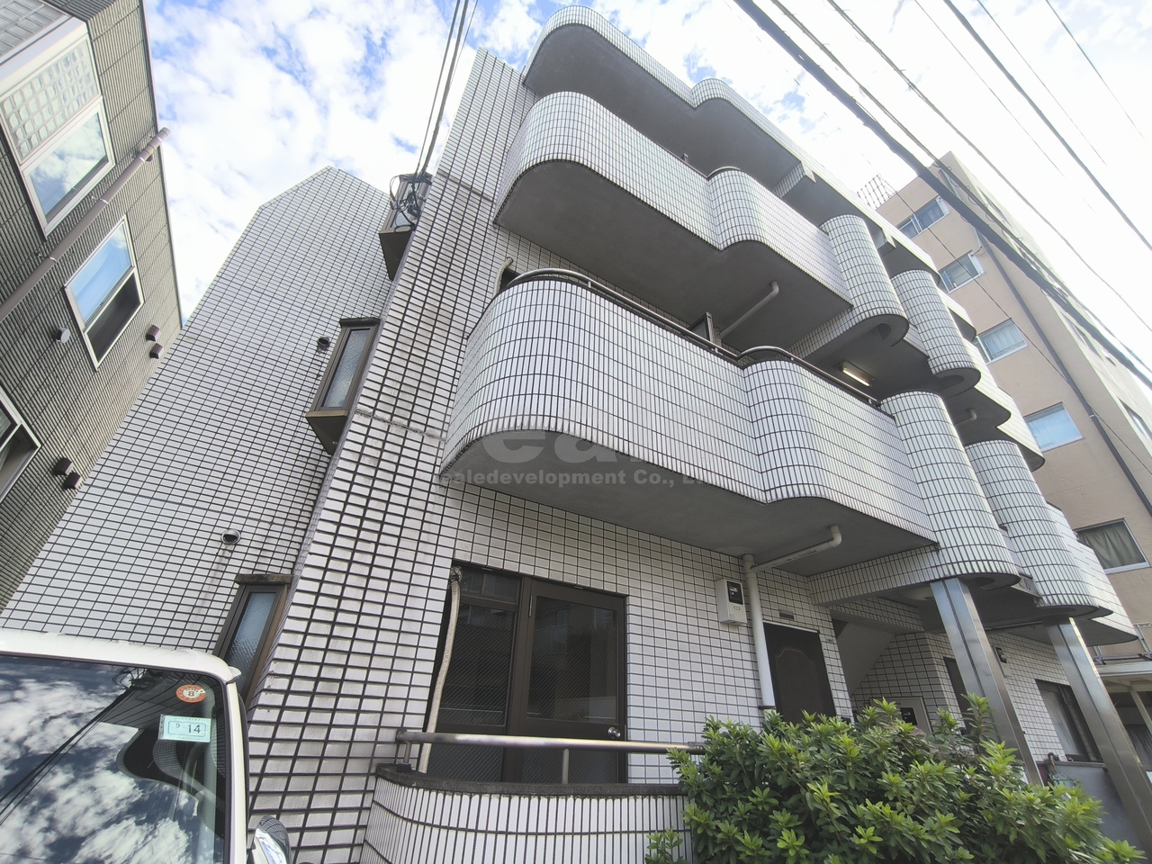 杉並区上荻４丁目の賃貸マンションの外観