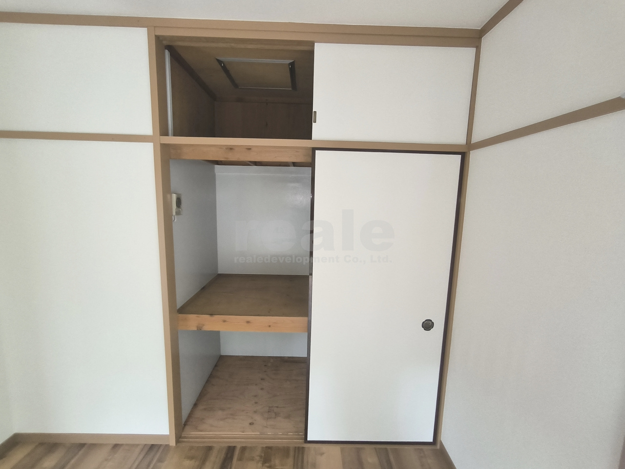 杉並区上荻４丁目の賃貸マンションの収納