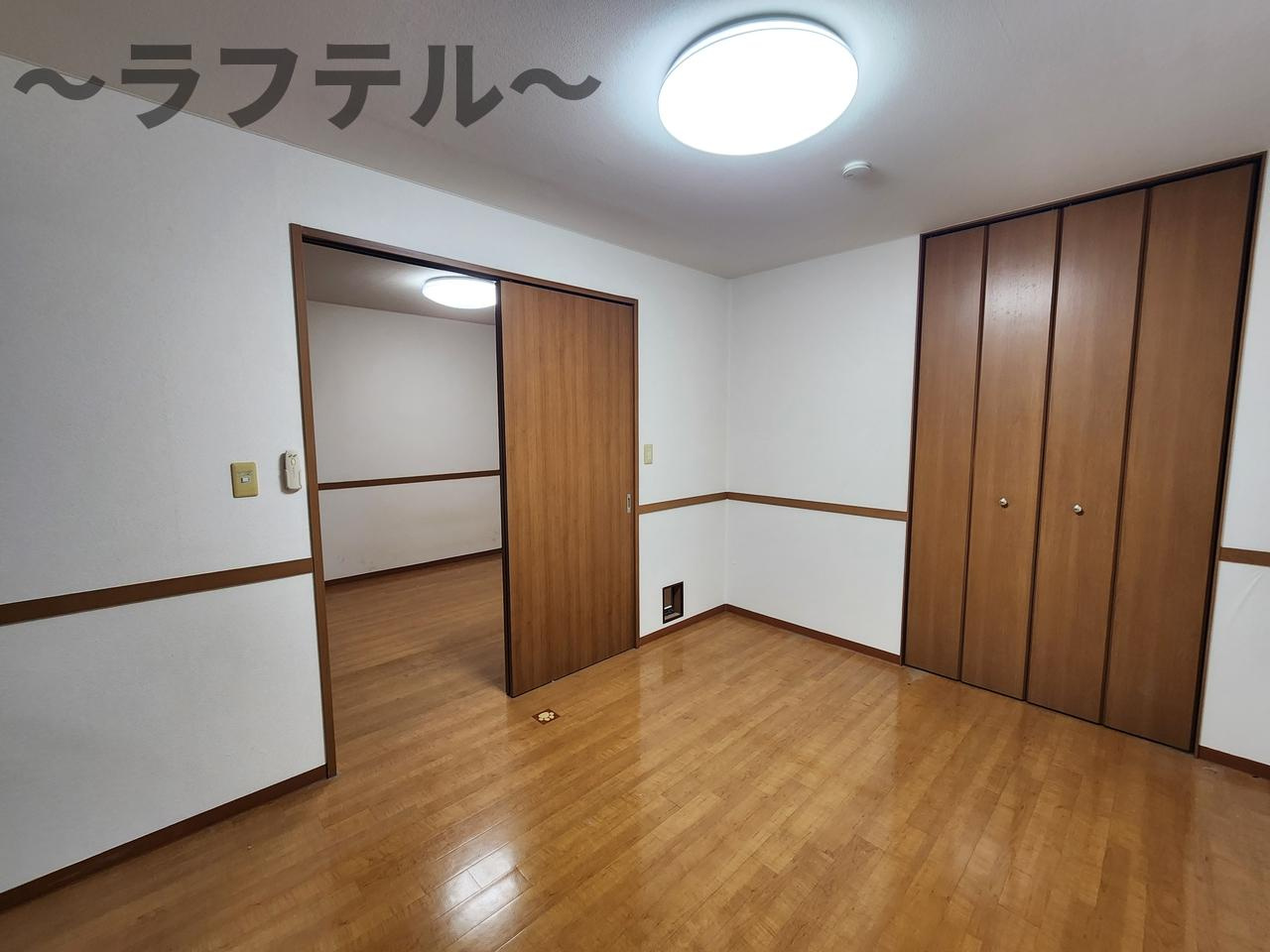 コンフォート狭山台の洋室