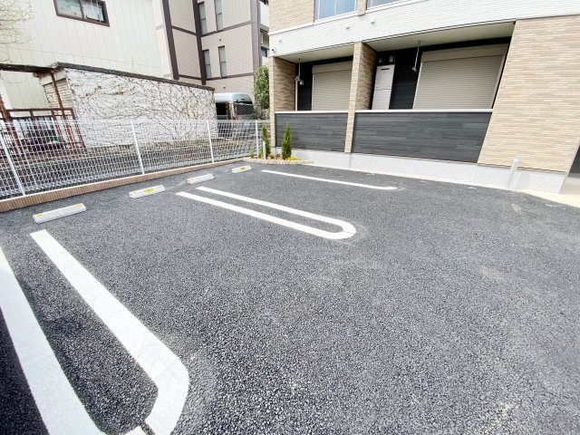 ベルソフィアの駐車場