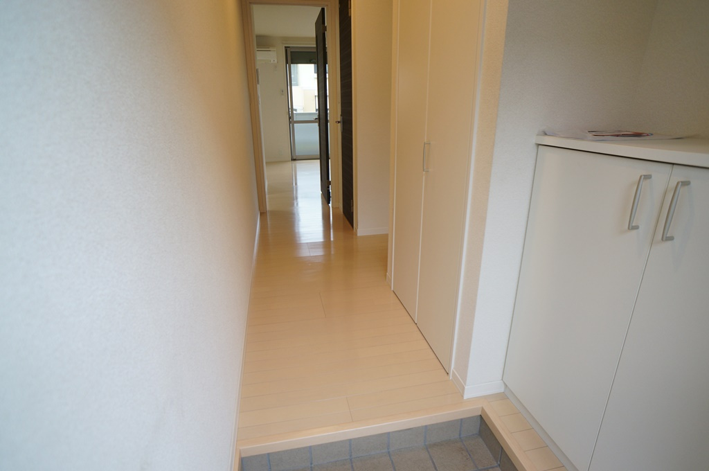 カトレアＡの玄関