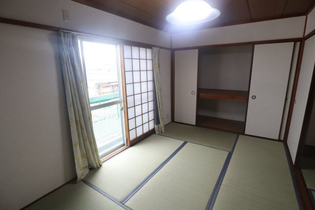 植田マンションの和室