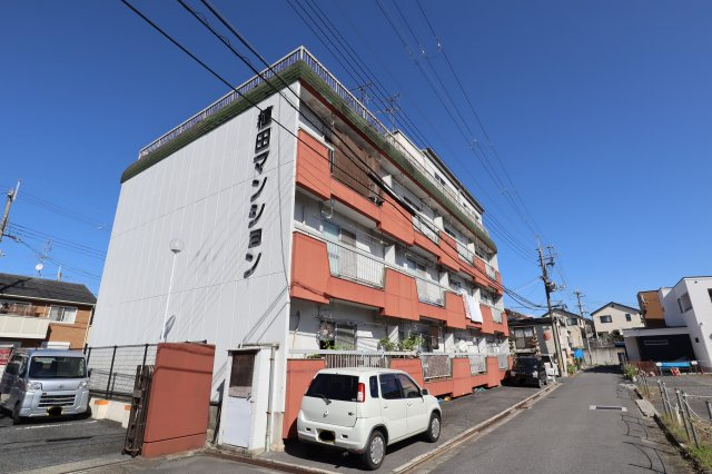植田マンションの外観