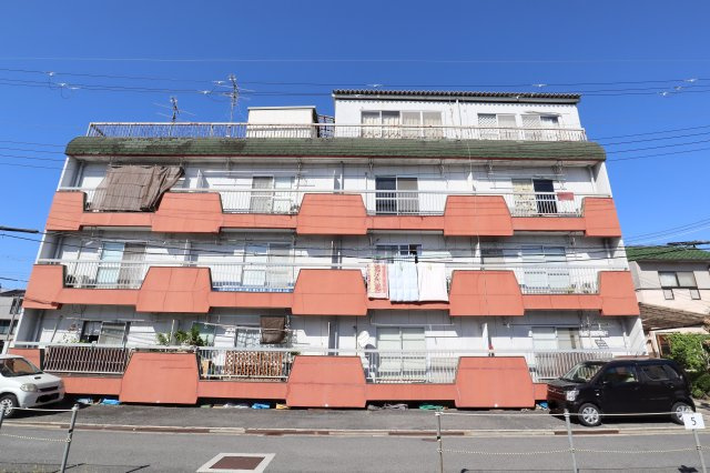 植田マンションの外観