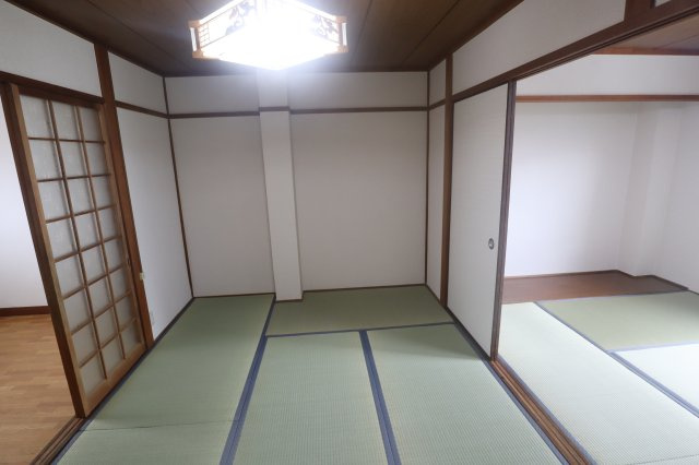 植田マンションの和室
