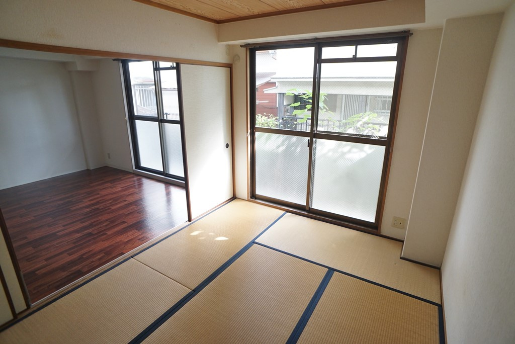 プレアール法隆寺の和室