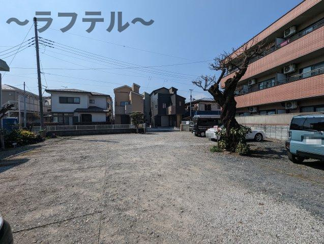所沢市大字北秋津のアパートの駐車場