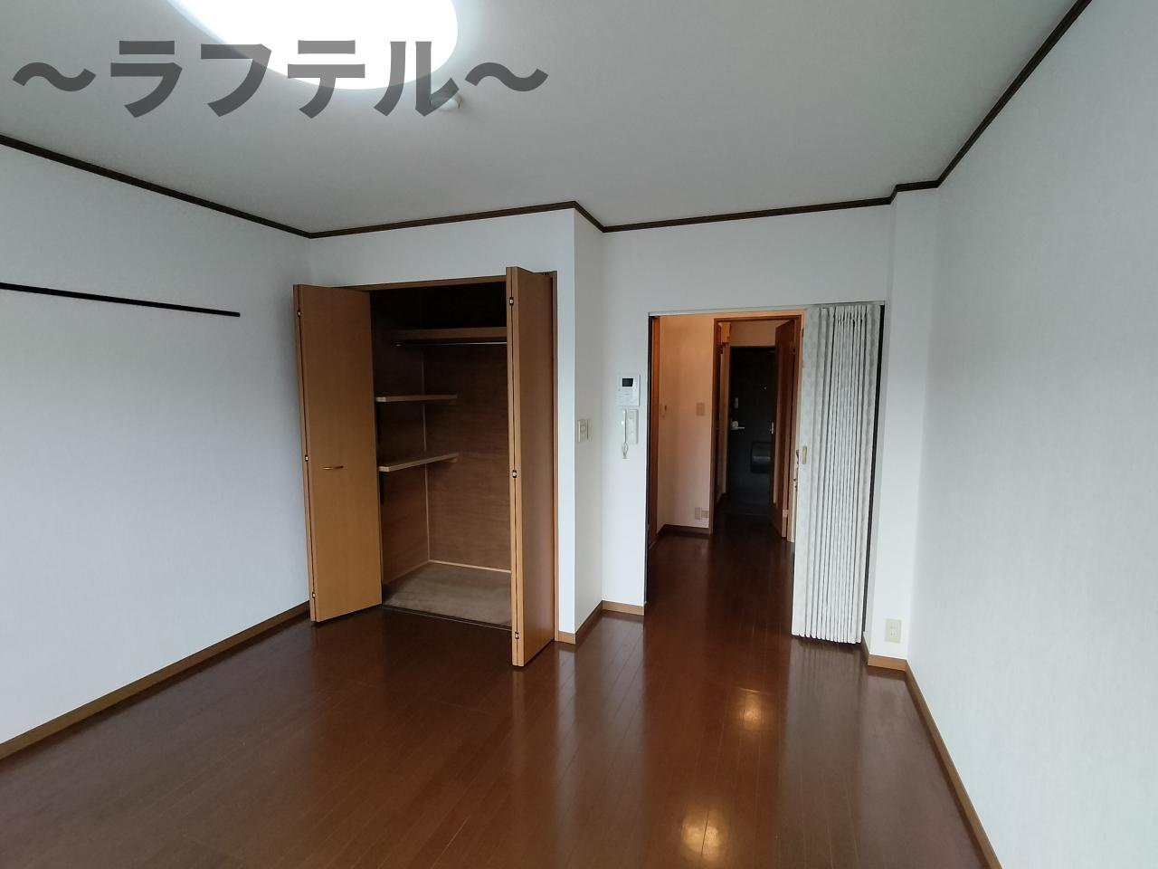 所沢市大字北秋津のアパートの居間・リビング|別部屋イメージ写真