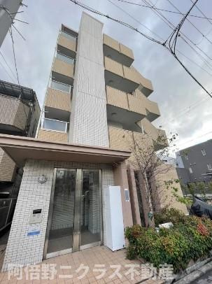 サンシャルマンのエントランス