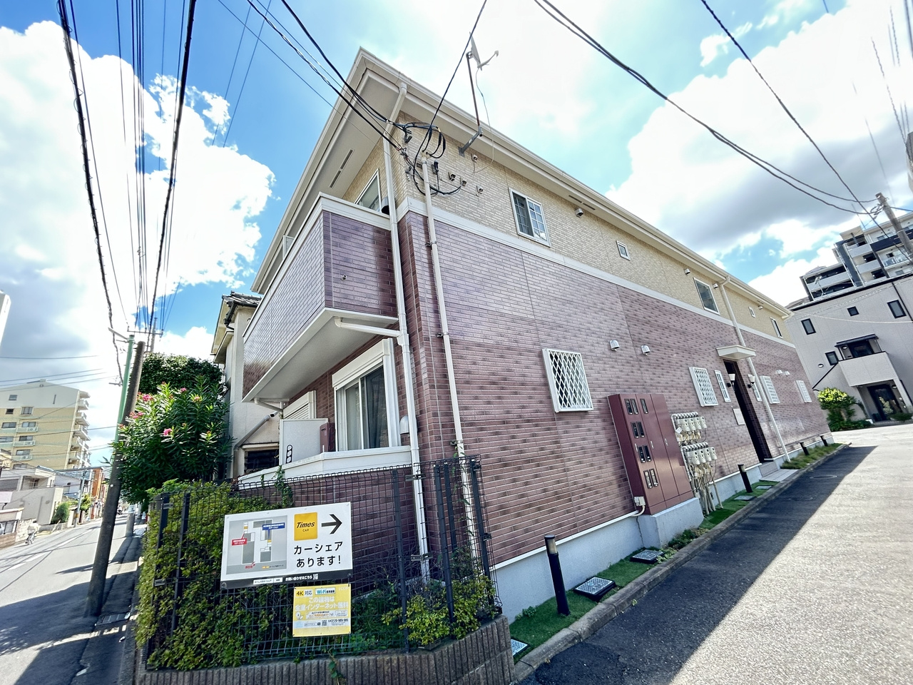 クレセントの外観