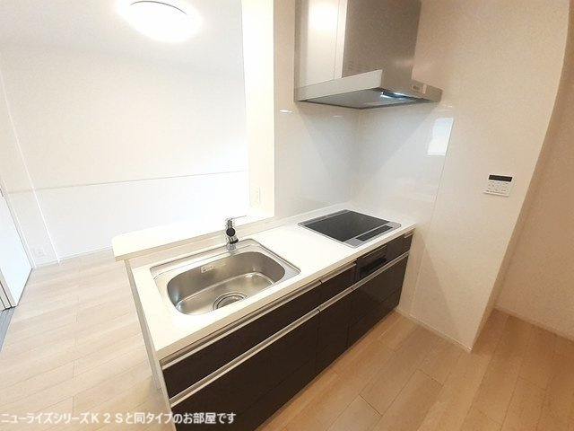 グラン笹井Ａのキッチン|コンパクトなキッチンで掃除もラクラク