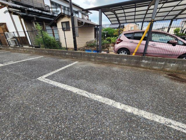 ソシア藤沢の駐車場