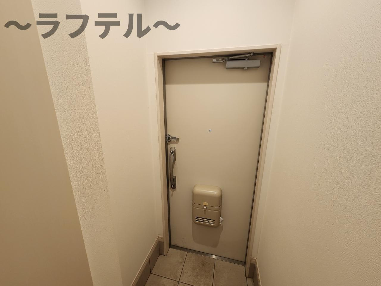 デュラカーサ セブンの玄関