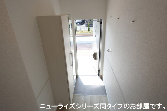 ヴェルデ　スリールⅠの玄関