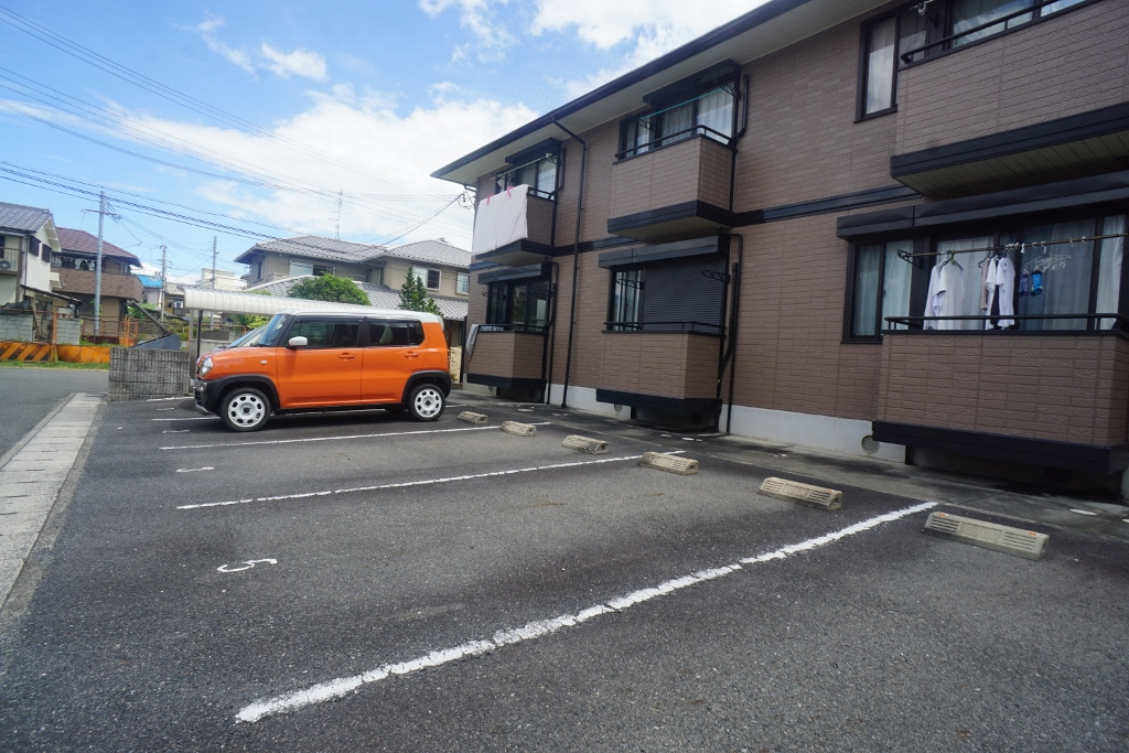 シェソワの駐車場