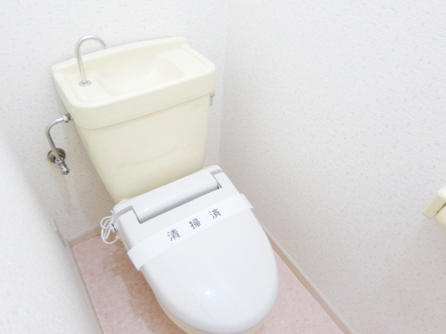 ハイム鳳のトイレ|別号室の参考写真です。