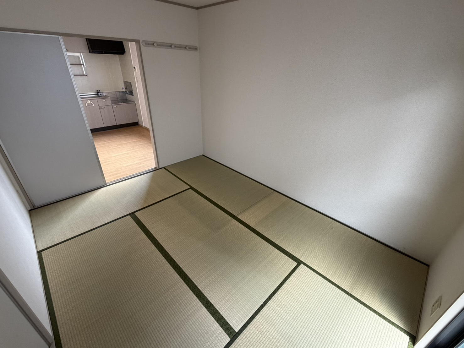 グリーンハイツ東松ケ丘の和室