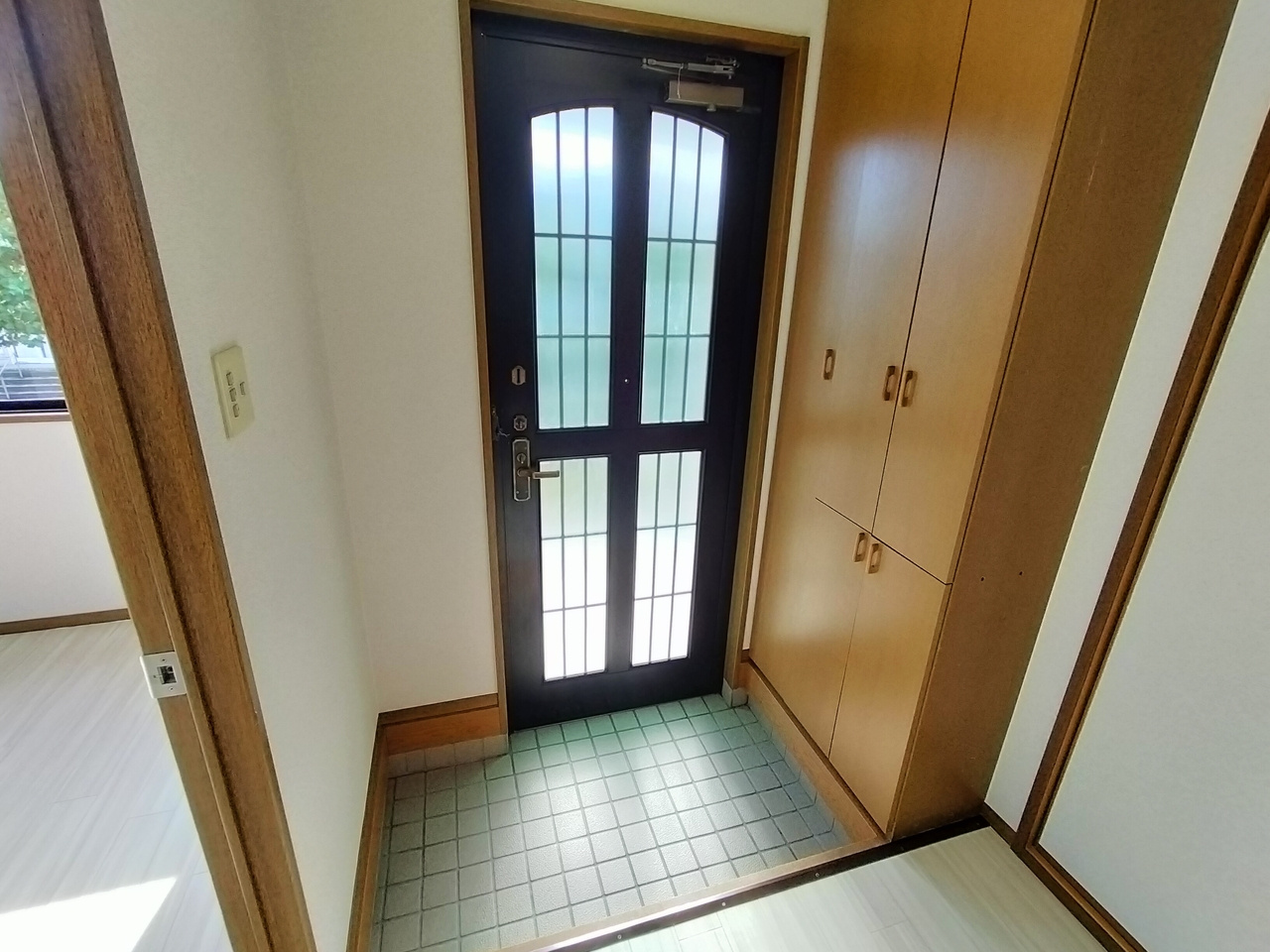 コンフォート朱雀Ⅱの玄関