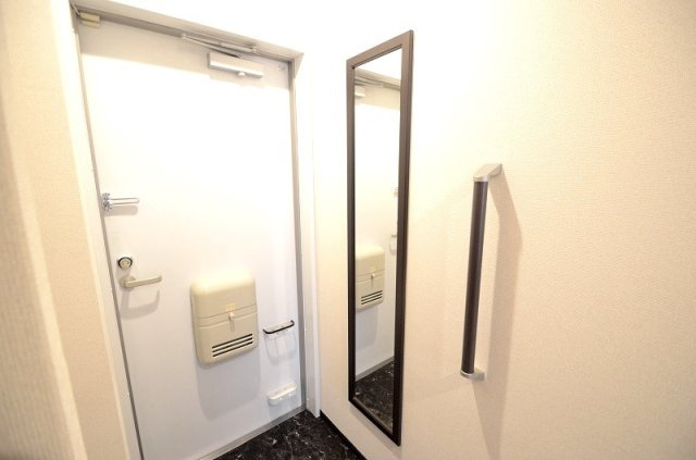 クレイノヴィオーラの玄関|※写真と現状が異なる場合は現状を優先