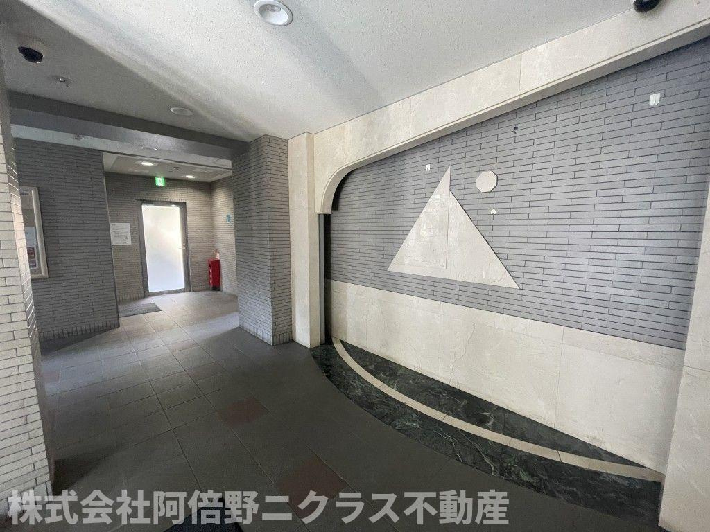 グレイスコート上本町のロビー