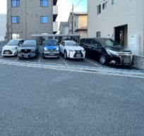 エクセレント　ヒルズの駐車場