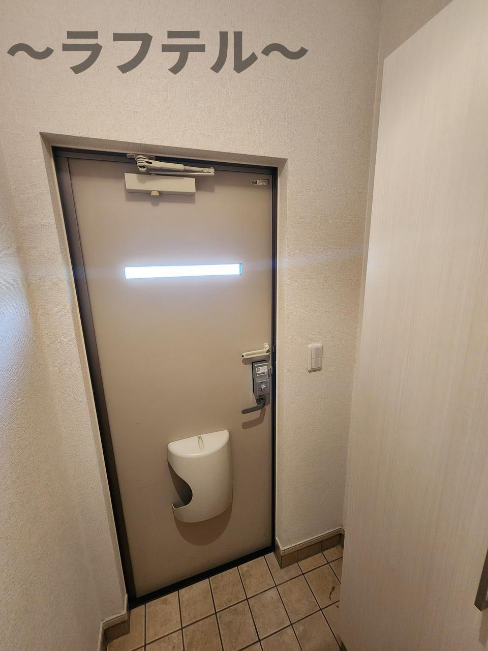 アンソレイェ　Ⅰの玄関