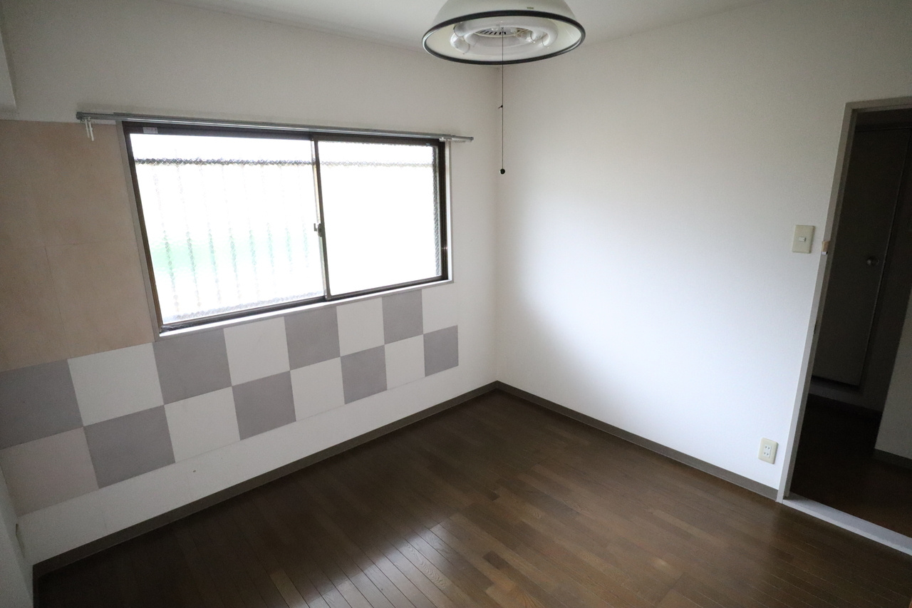 ｉマンション２号館の洋室