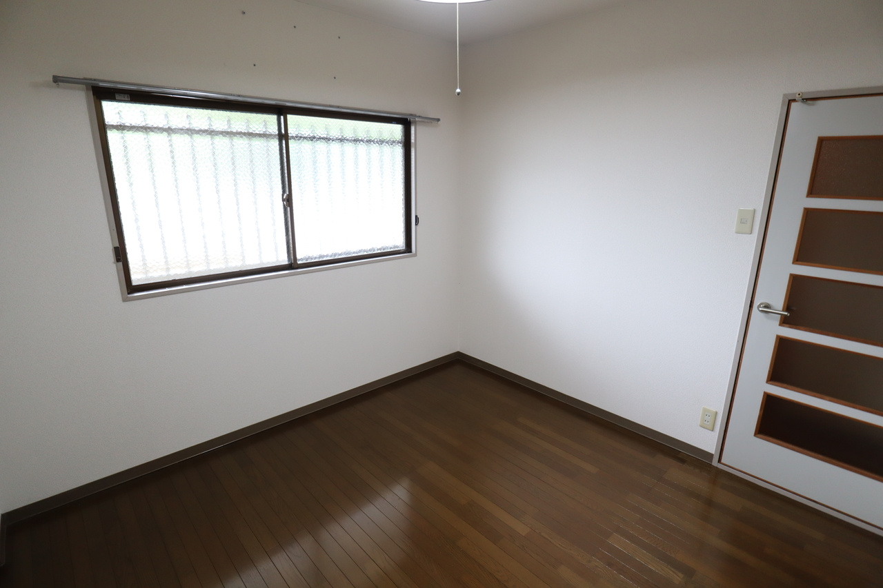 ｉマンション２号館の洋室