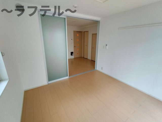 キュートの寝室|別部屋イメージ写真
