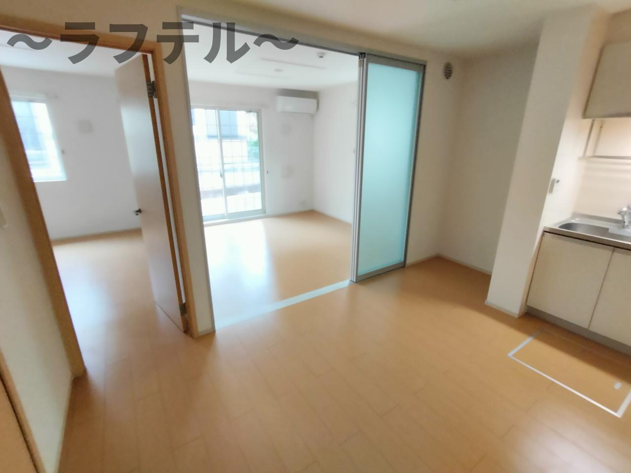 キュートの居間・リビング|別部屋イメージ写真