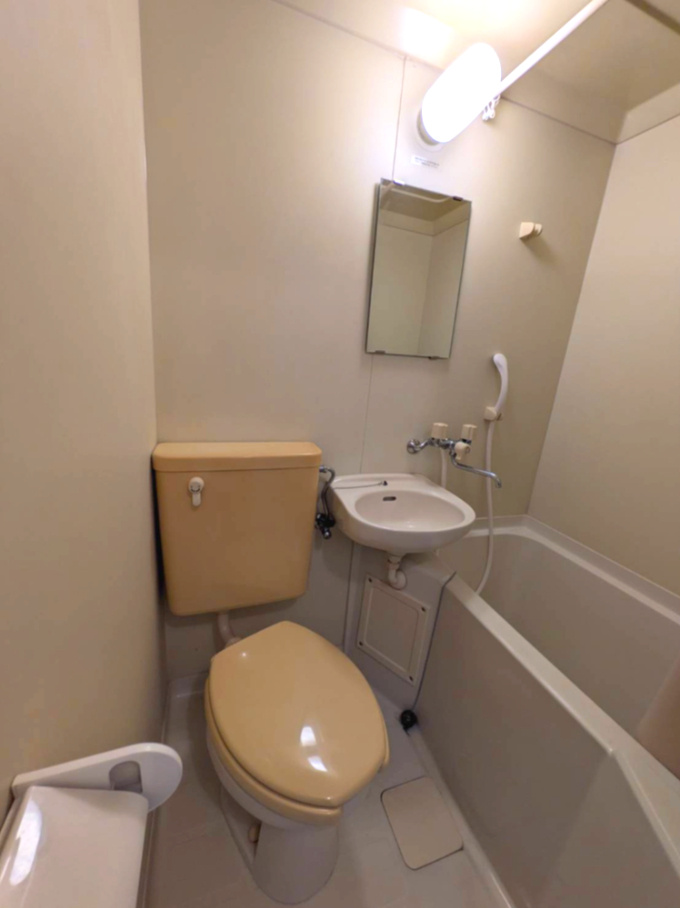 アリスト北昭和町のトイレ|落ち着いた色調のトイレです